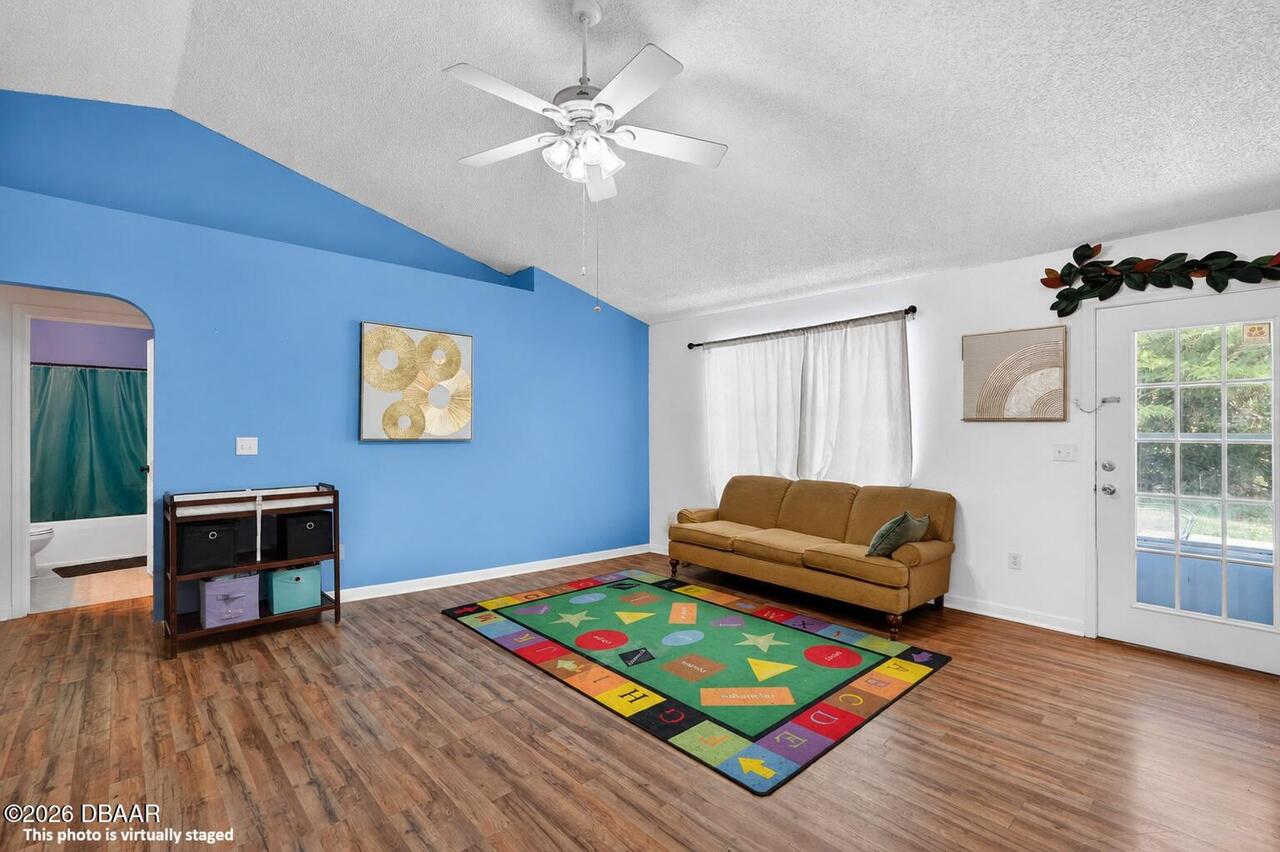 Listing Photo 6