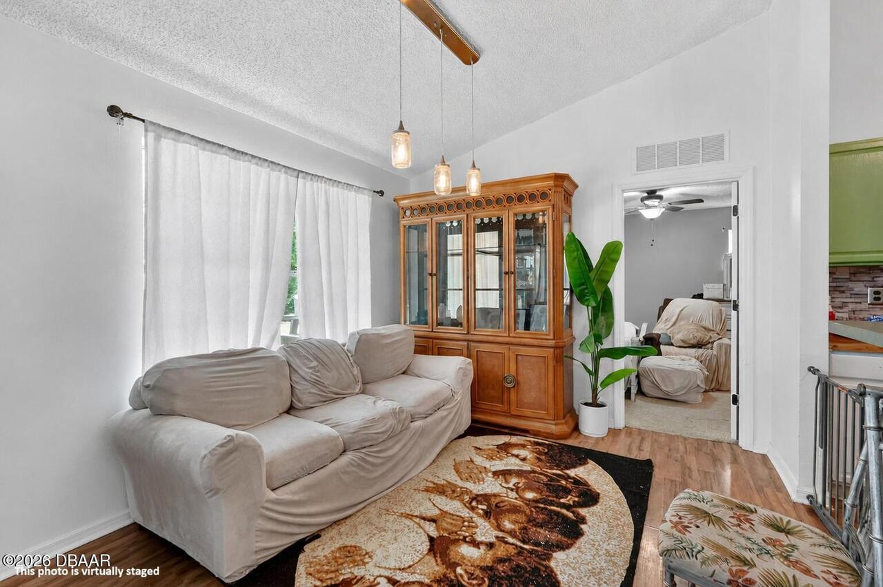 Listing Photo 7