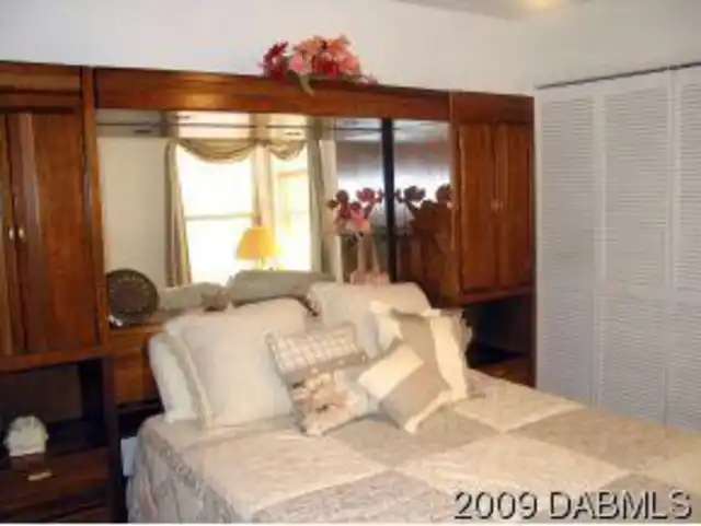 Listing Photo 7