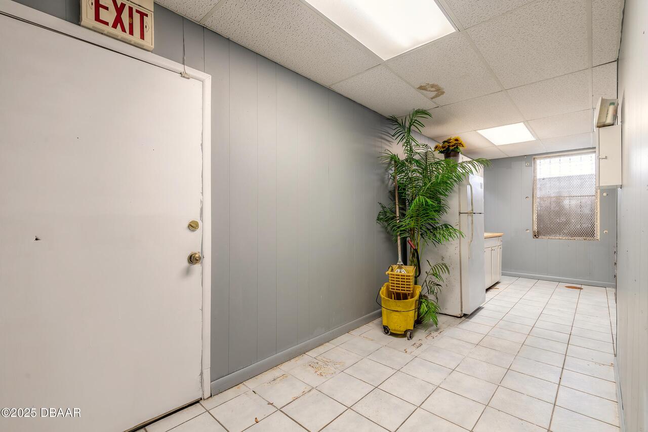 Listing Photo 12