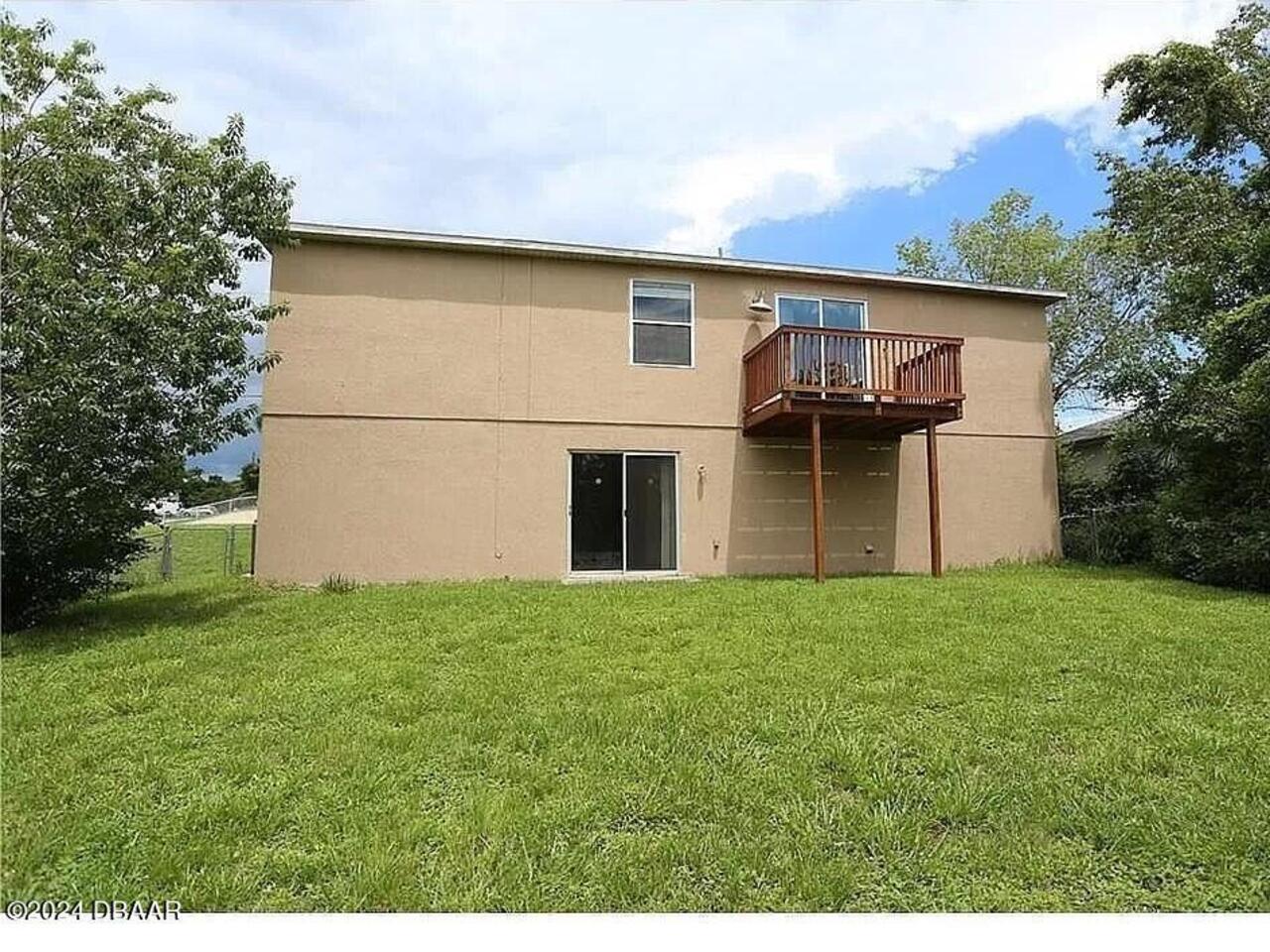 Listing Photo 11