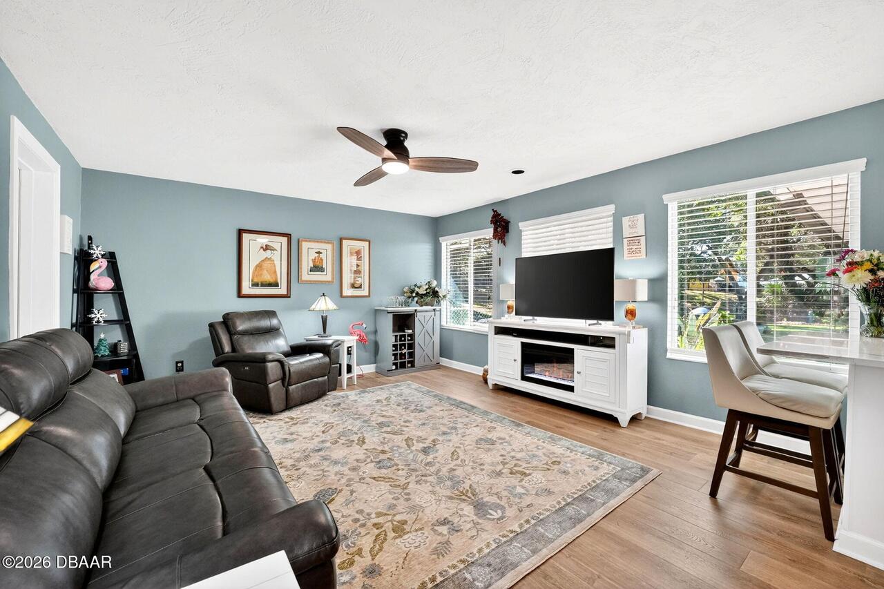Listing Photo 15