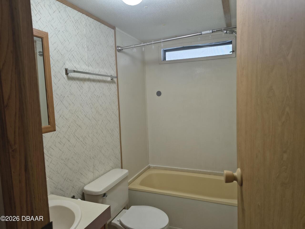 Listing Photo 17