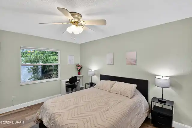Listing Photo 16