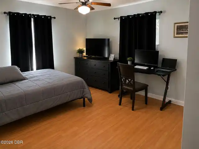 Listing Photo 10