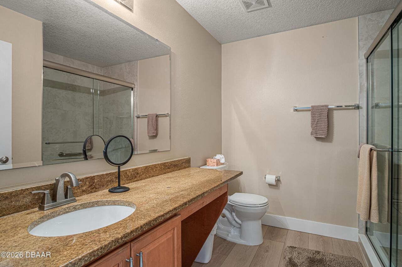 Listing Photo 9