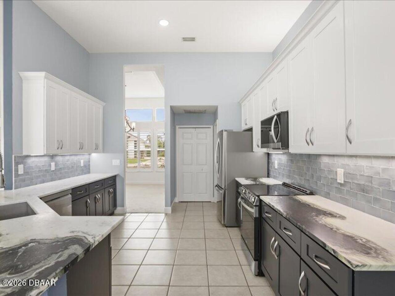 Listing Photo 8