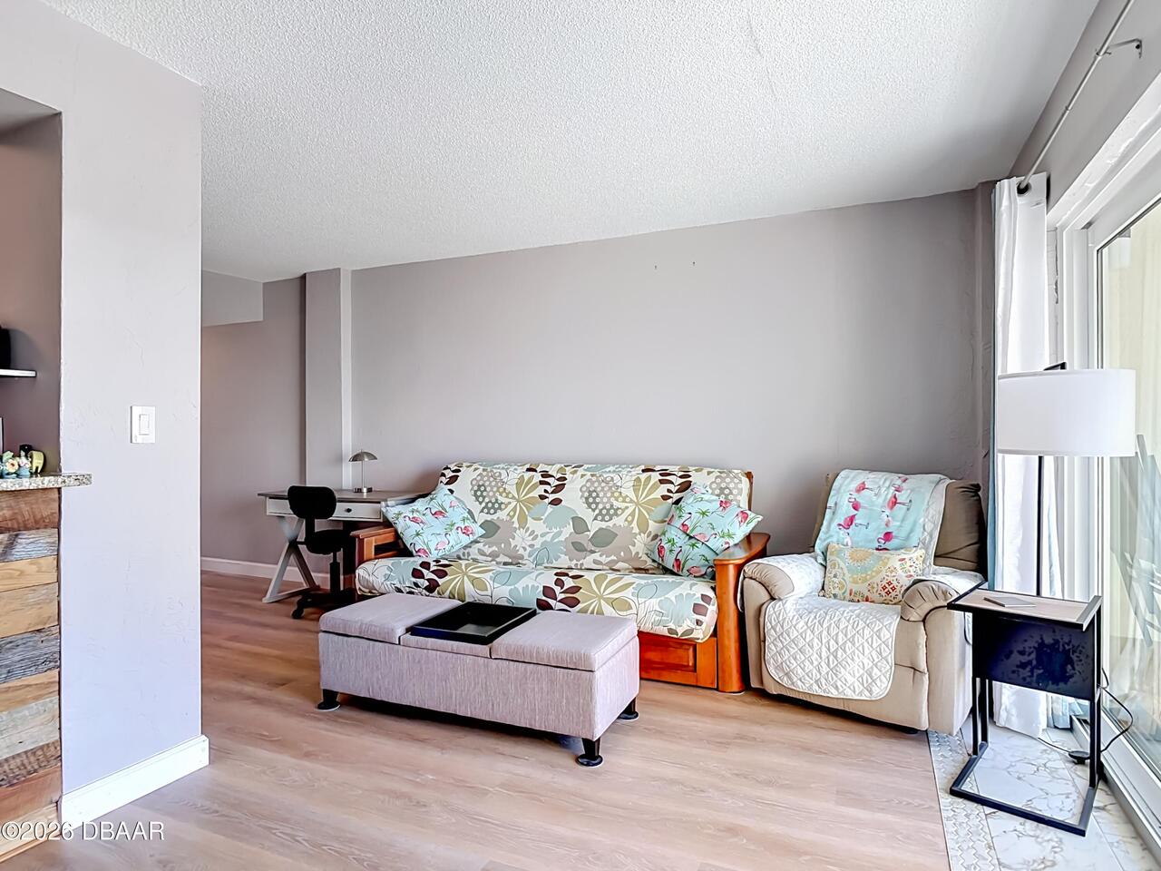 Listing Photo 12