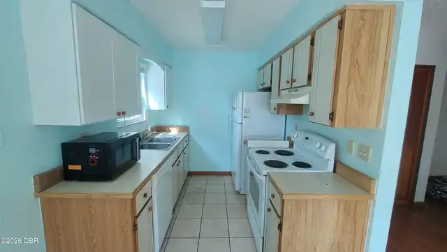 Listing Photo 8