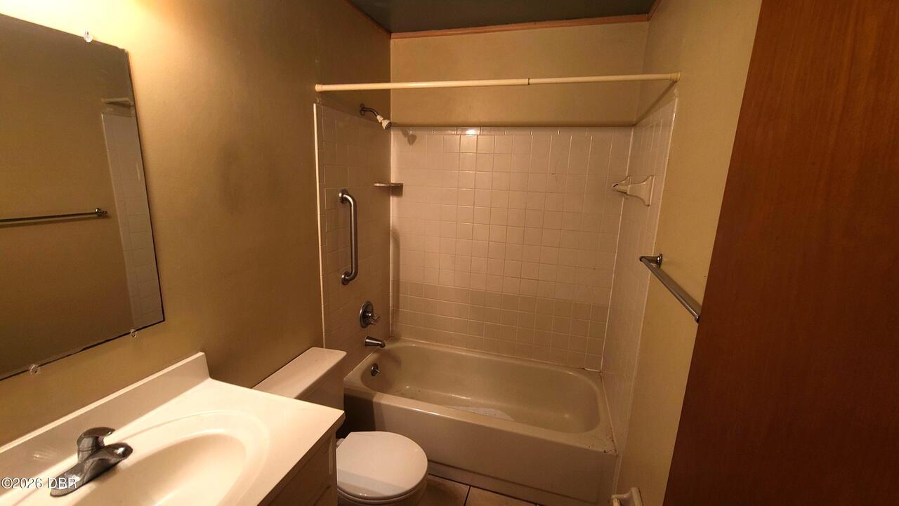 Listing Photo 9