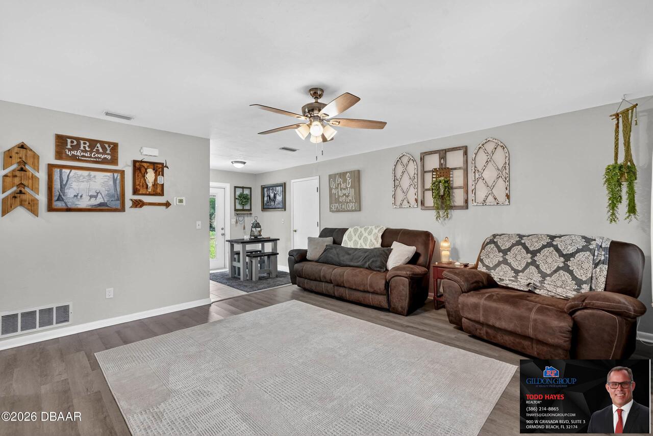 Listing Photo 10