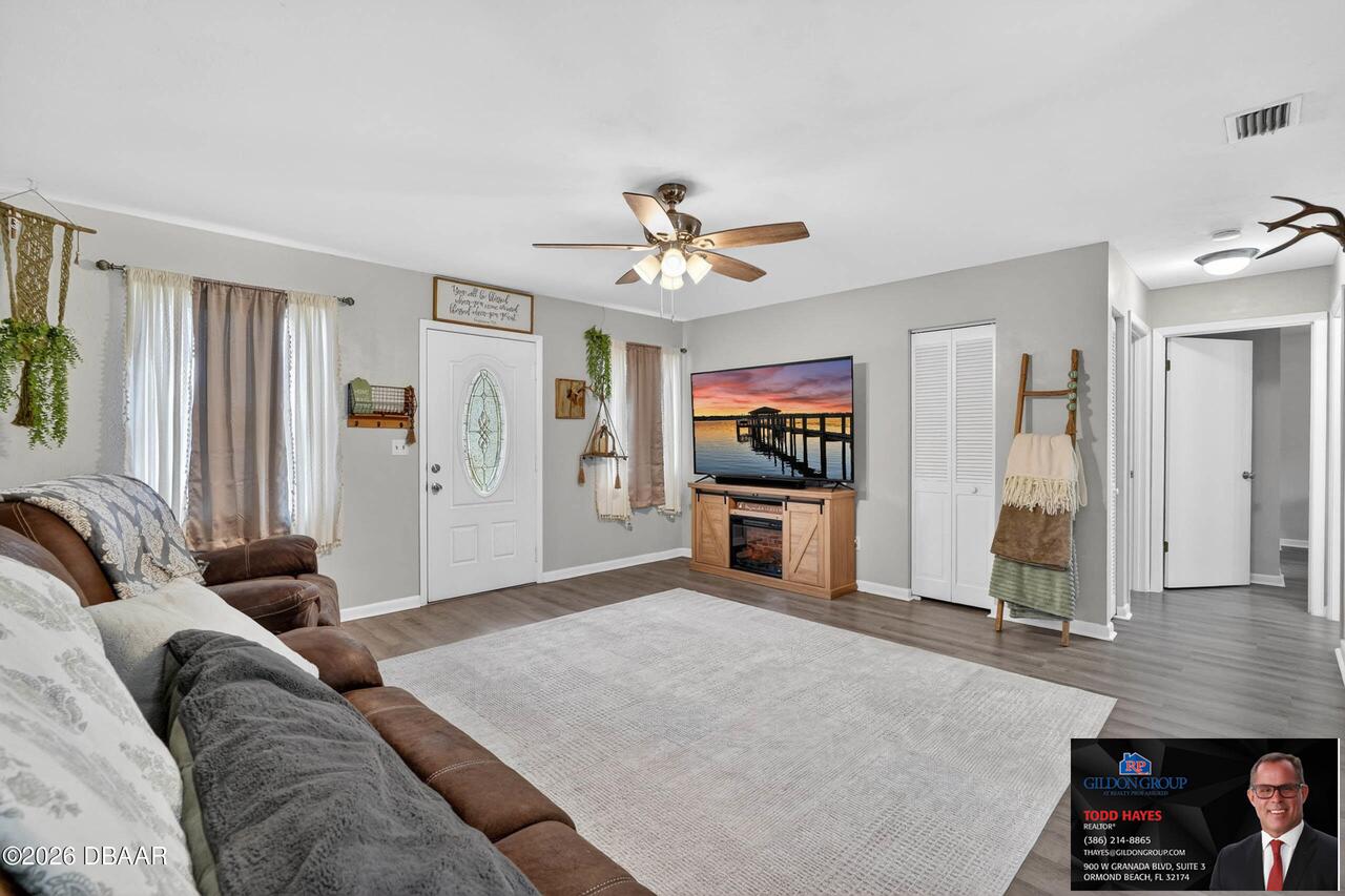 Listing Photo 11