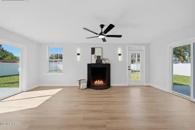 Listing Photo 18