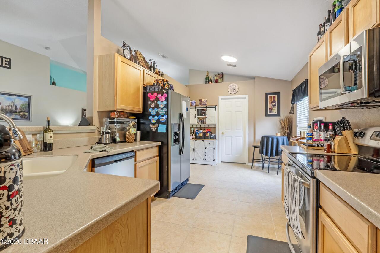 Listing Photo 10