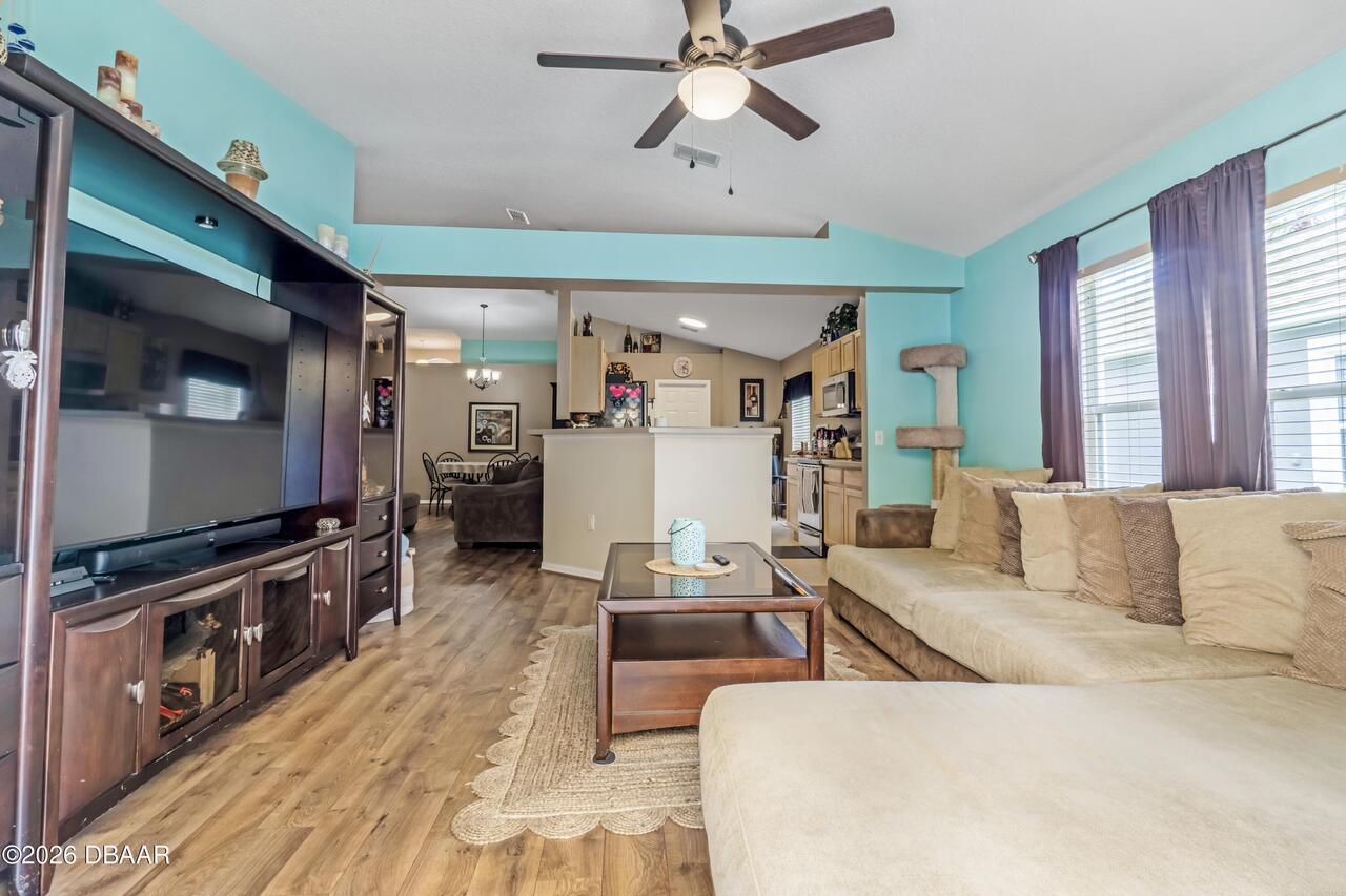 Listing Photo 18