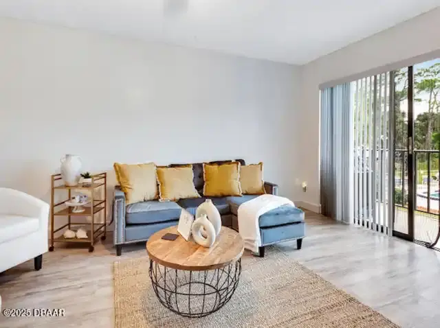 Listing Photo 14