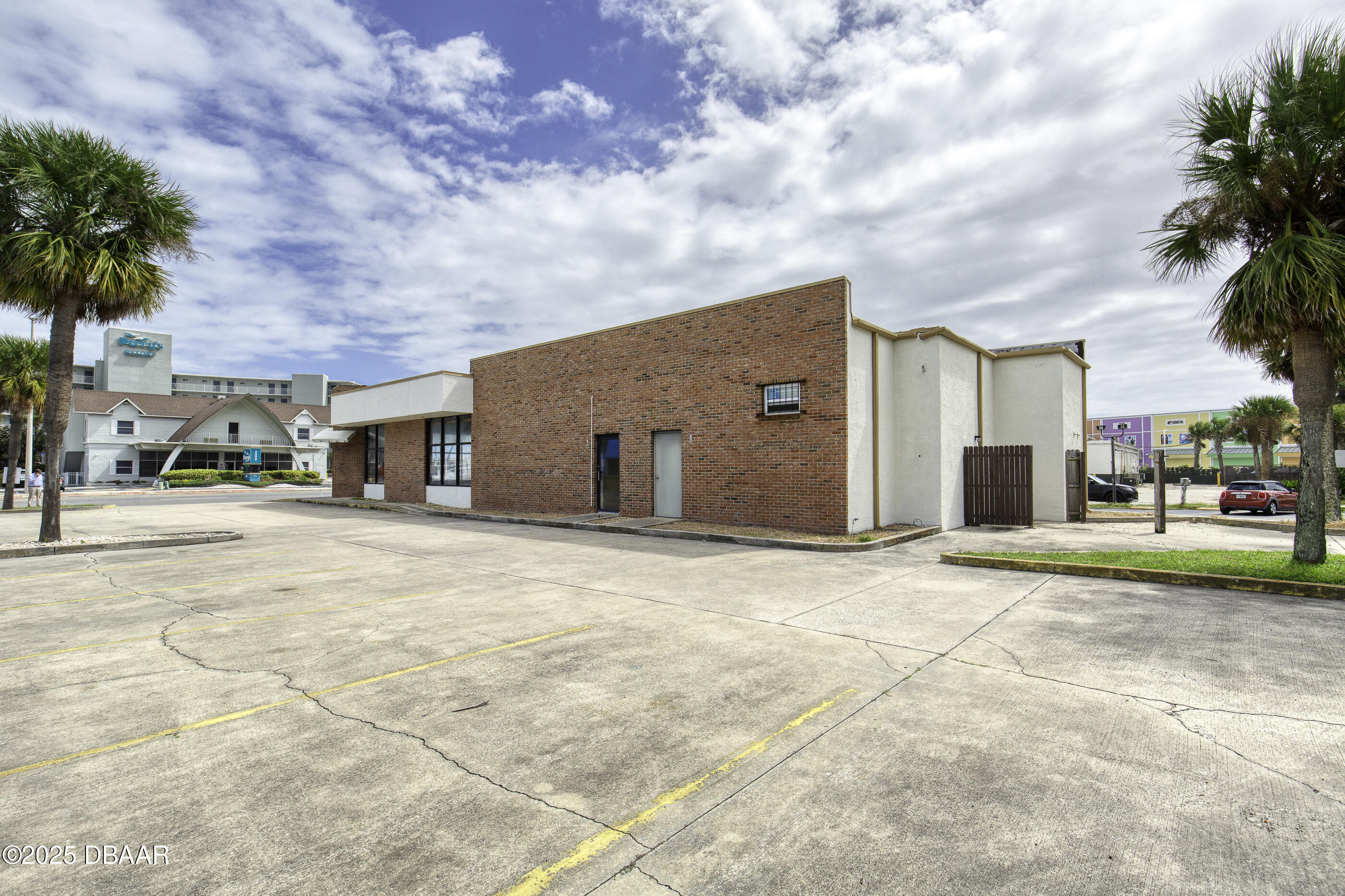 Listing Photo 7