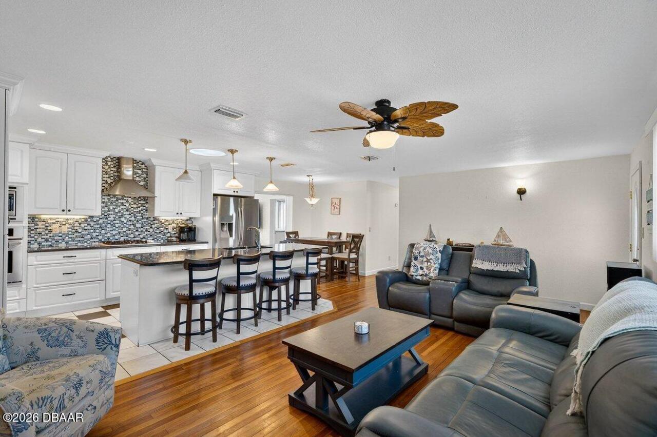Listing Photo 15