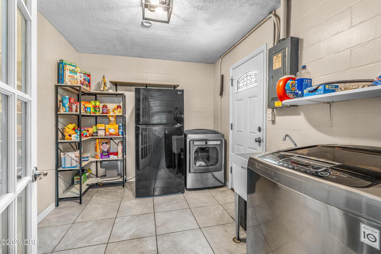Listing Photo 17