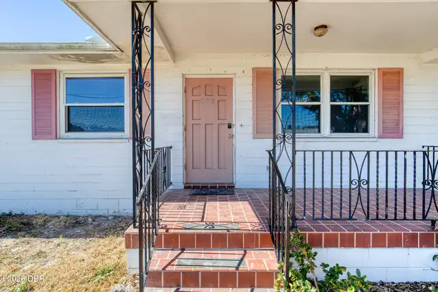 Listing Photo 8