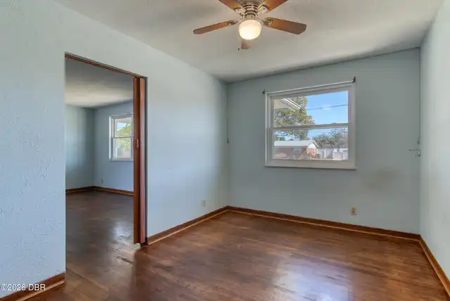 Listing Photo 17