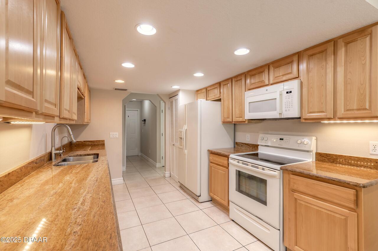 Listing Photo 17