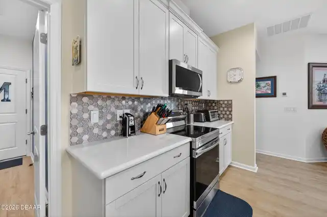 Listing Photo 16