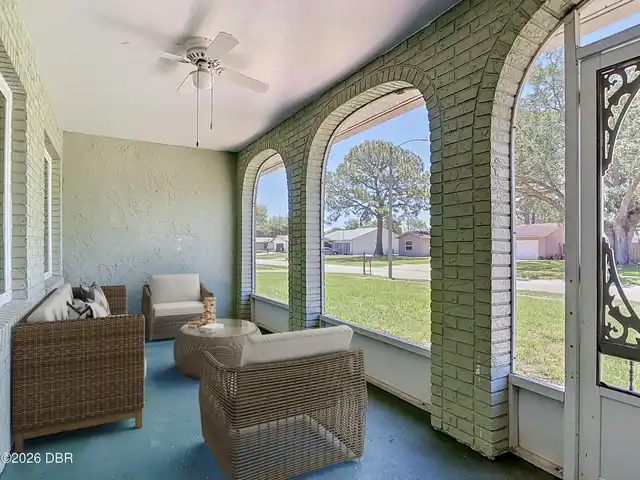 Listing Photo 8