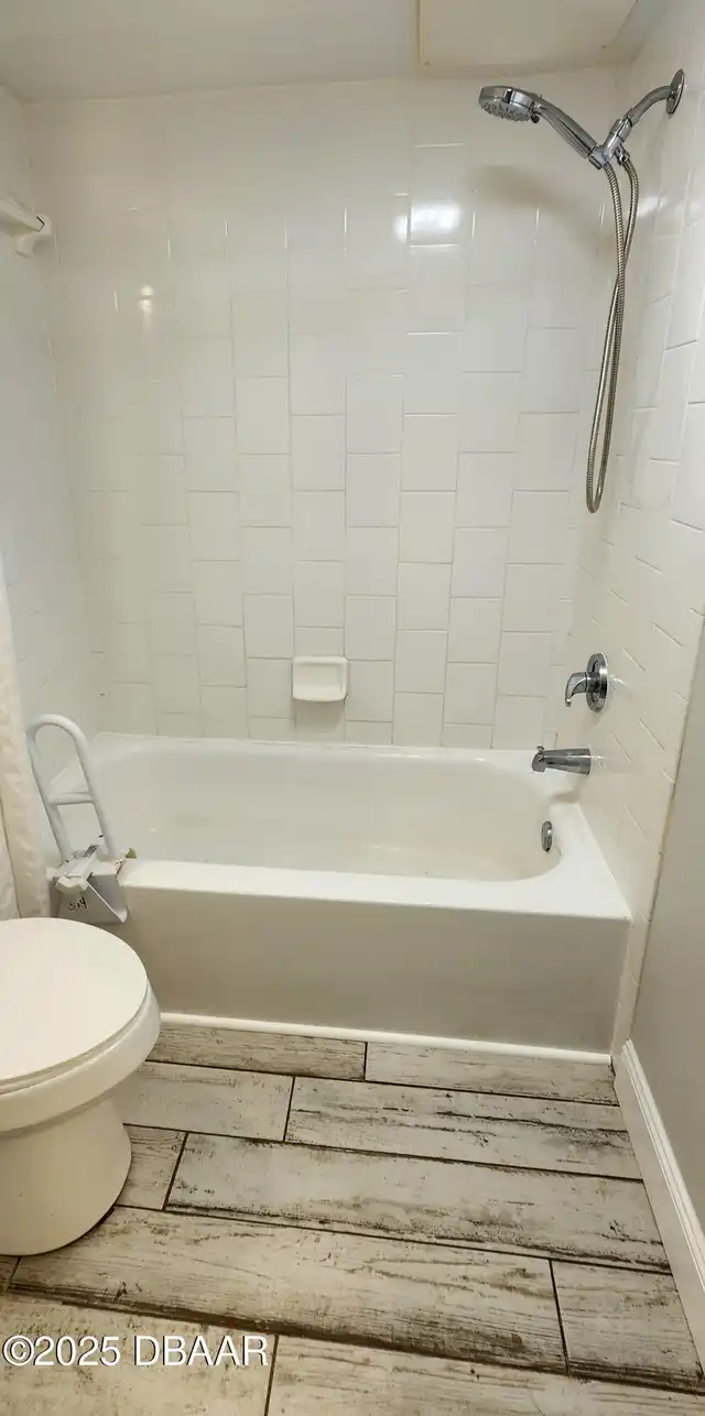 Listing Photo 11