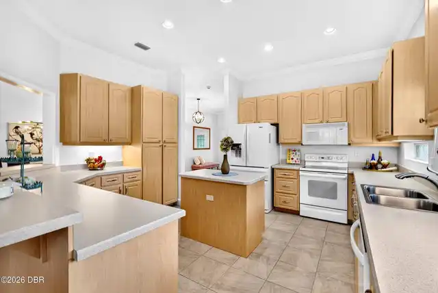 Listing Photo 16