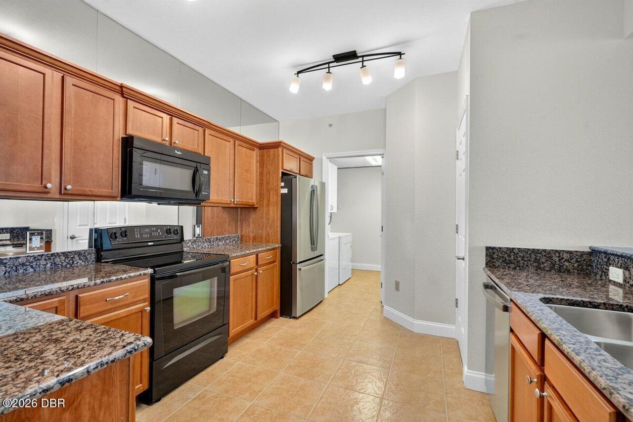 Listing Photo 9