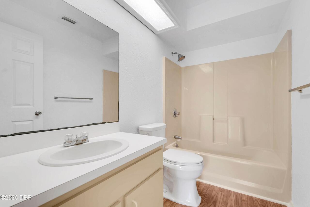 Listing Photo 17