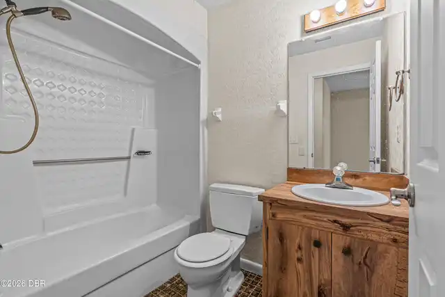 Listing Photo 19