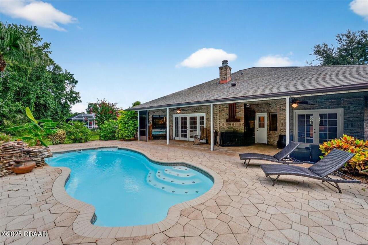 Listing Photo 8