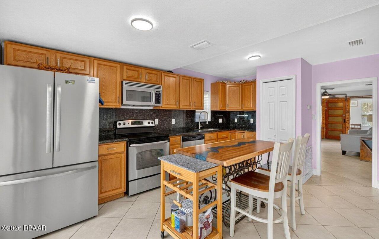 Listing Photo 16