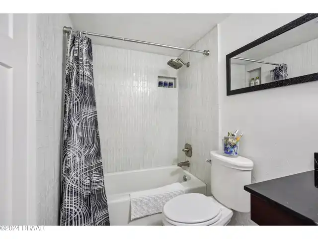 Listing Photo 14