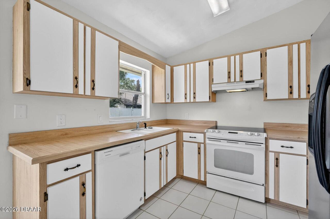 Listing Photo 17