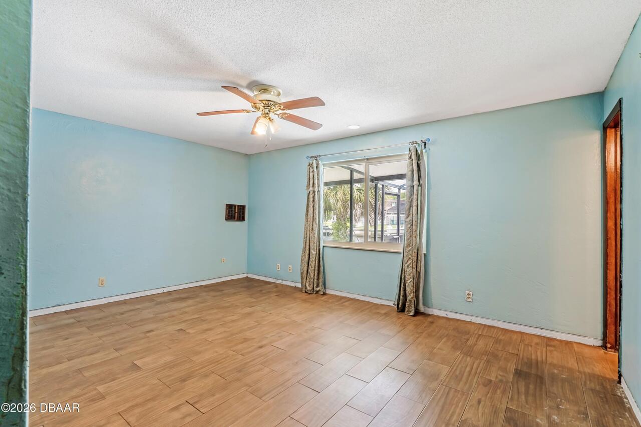 Listing Photo 15
