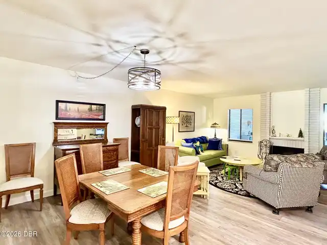 Listing Photo 19