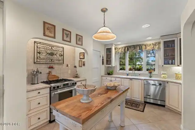 Listing Photo 19