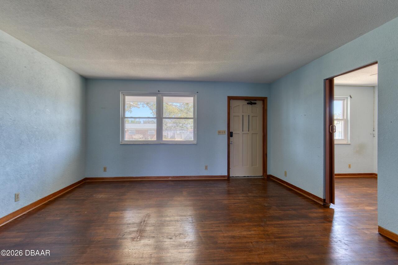 Listing Photo 7