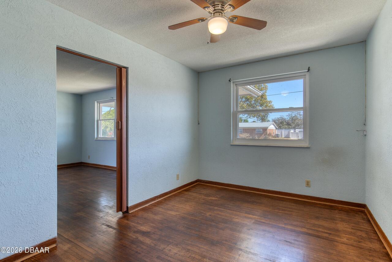 Listing Photo 9