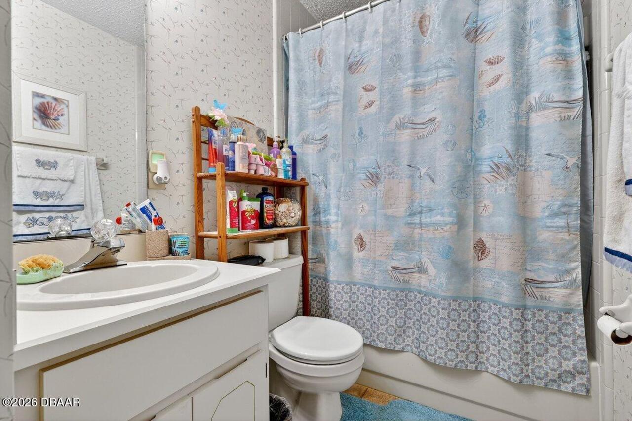 Listing Photo 9