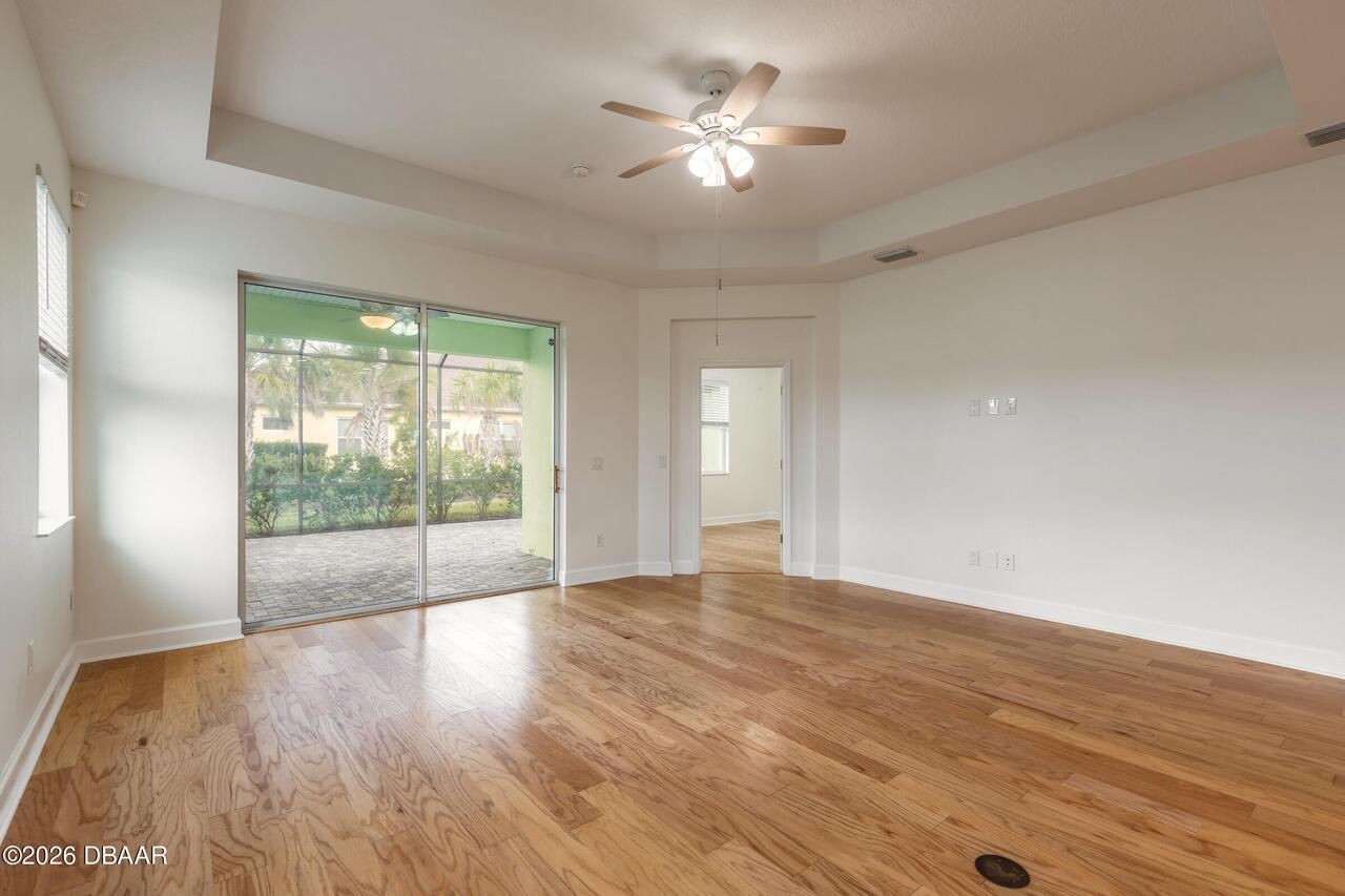 Listing Photo 9
