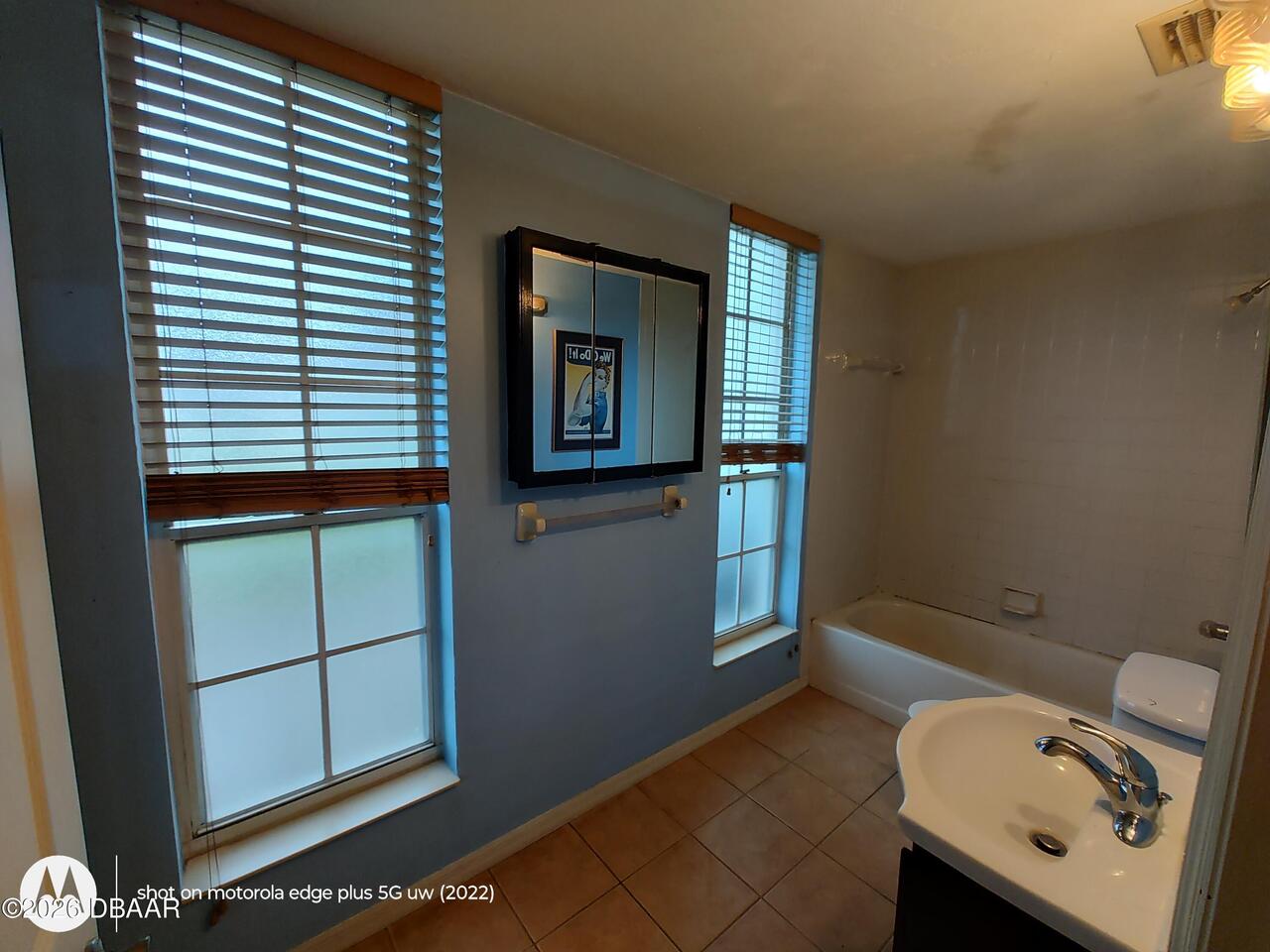 Listing Photo 12