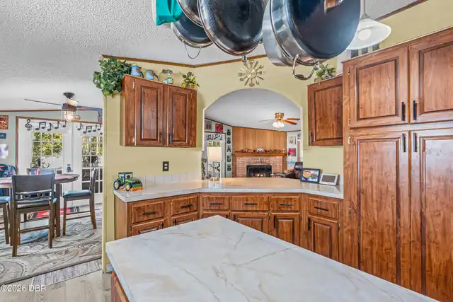 Listing Photo 9