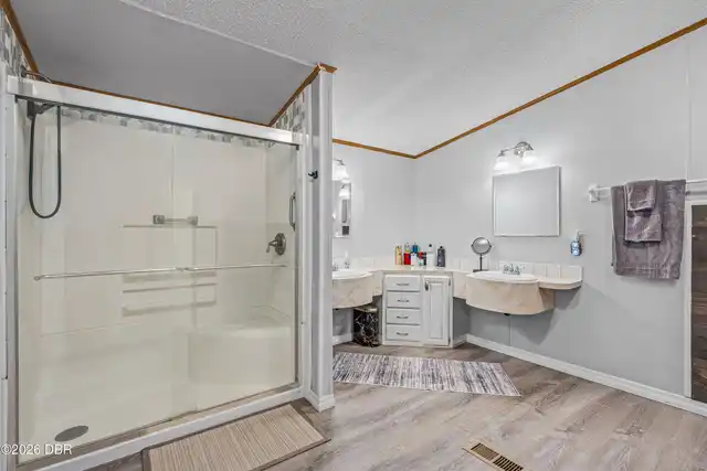 Listing Photo 15