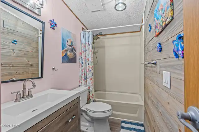 Listing Photo 17