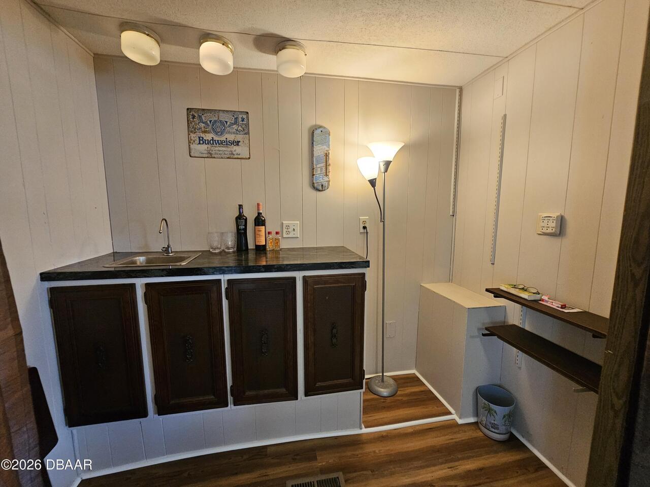 Listing Photo 17