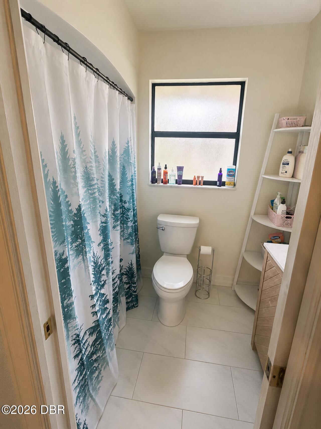 Listing Photo 12